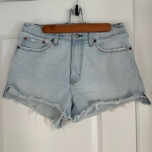 Abercrombie Curve Love High Rise Mom Short, Light Wash Denim